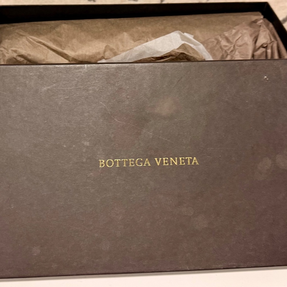Bottega Veneta men’s loafers - Picture 2 of 5